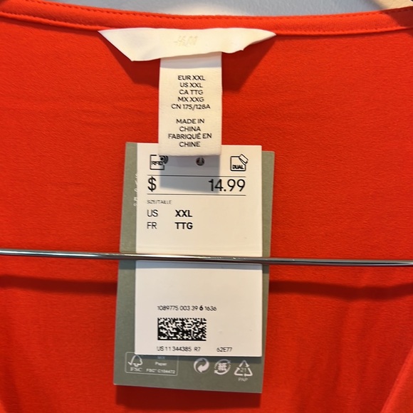 H&M Deep V Bodysuit - Picture 2 of 4